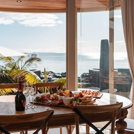 Takapuna Beachfront W Stunning Views Оукланд Екстериор снимка